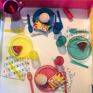 American Girl of Today Birthday Cookout Set. Retired 1998